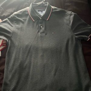 Tommy Hilfiger Collar shirt 100% Real. Size XL. Still in Good condition.